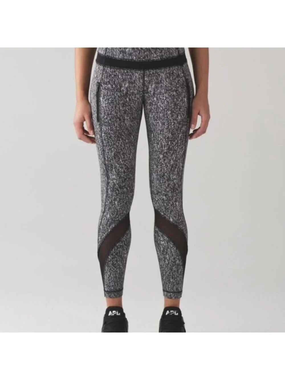 Lululemon Inspire Tight II Power Luxtreme Suited Jacquard Black White / Black